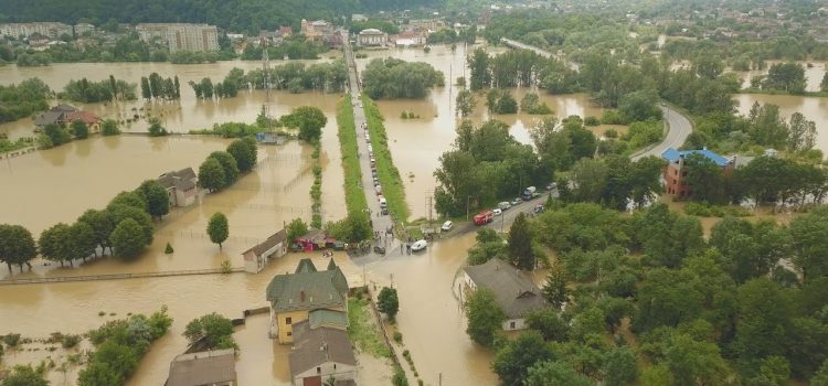 Більше двох млрд грн потрібно, аби відновити Прикарпаття після негоди